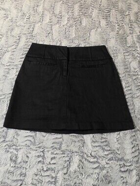 Like New!! Vintage NYC wide belt loop Black cotton mini skort, built in shorts.
